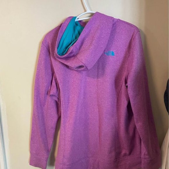 "The North Face" Sweater - Picture 2 of 2